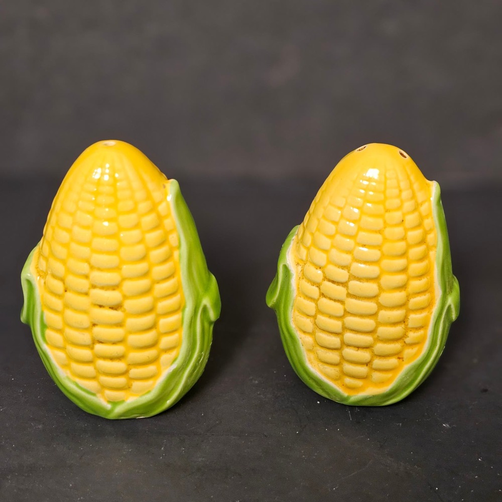 Vintage‎ Ceramic Corn on the Cob Salt and Pepper Shaker Set